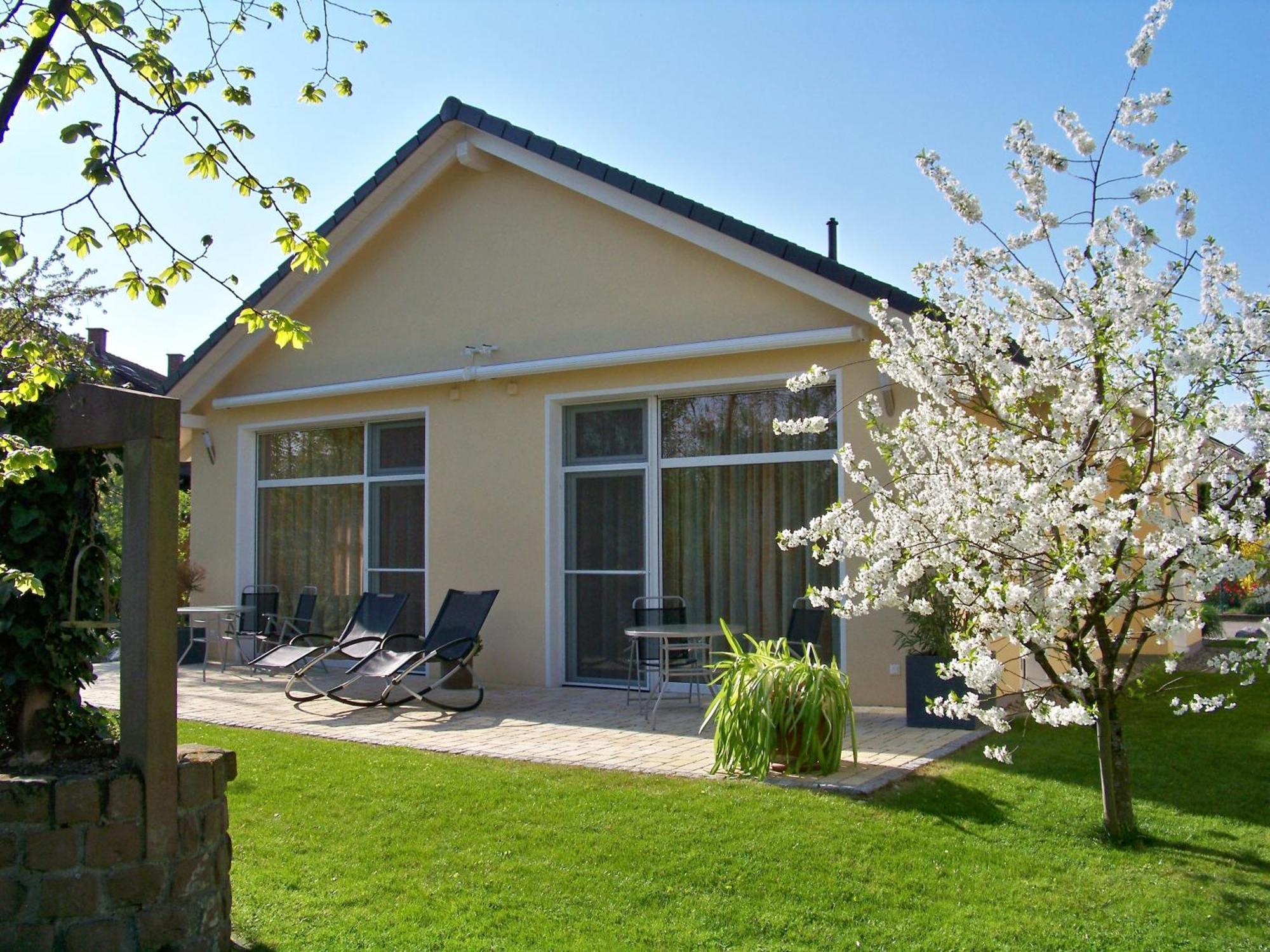 Badische Landoase Aparthotel Kehl ภายนอก รูปภาพ